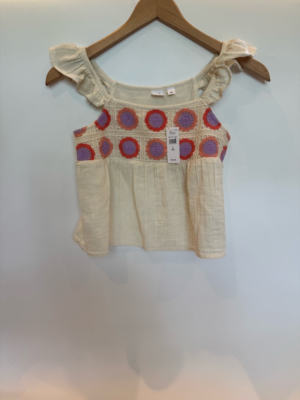 Gap kids size 10 Cream Crochet Yoke Ruffle Strap Tank